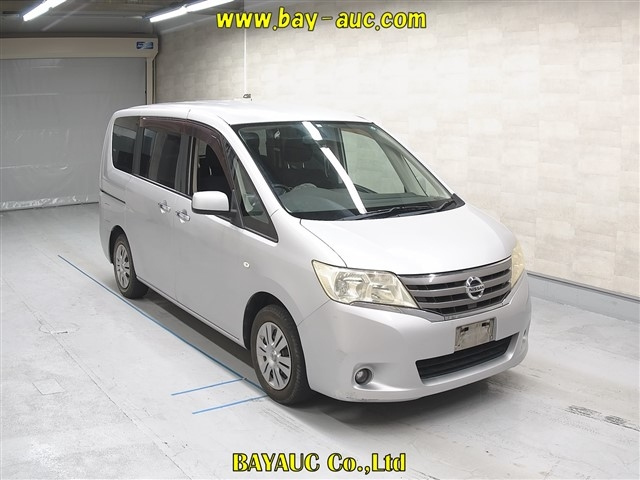 NISSAN SERENA 2011