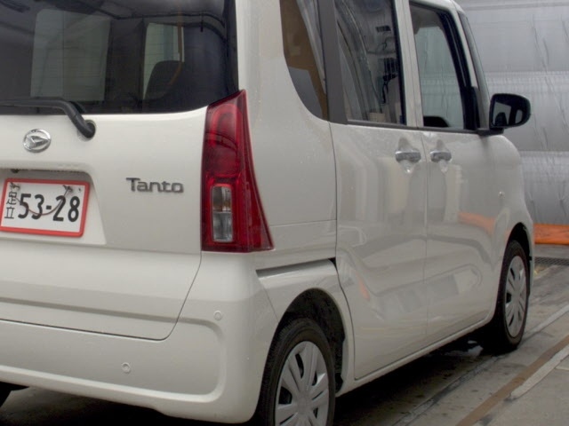 DAIHATSU TANTO 2025