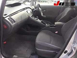 TOYOTA PRIUS 2011