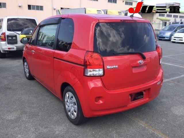TOYOTA PORTE 2018