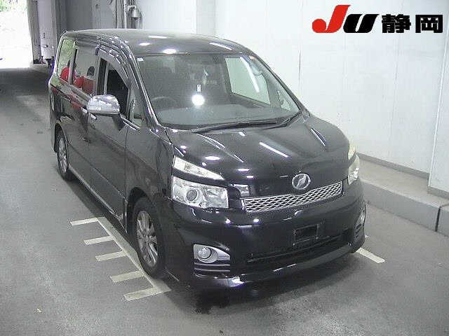 TOYOTA VOXY 2012