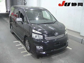 TOYOTA VOXY 2012