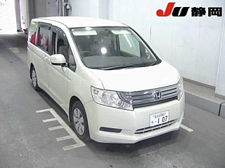 HONDA STEP WAGON 2011