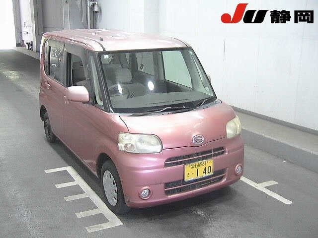 DAIHATSU TANTO 2009