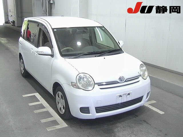 TOYOTA SIENTA 2011