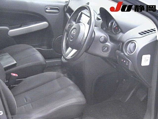 MAZDA DEMIO 2011