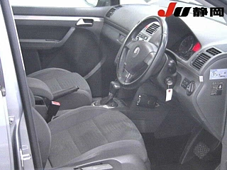 VOLKSWAGEN GOLF TOURAN 2010