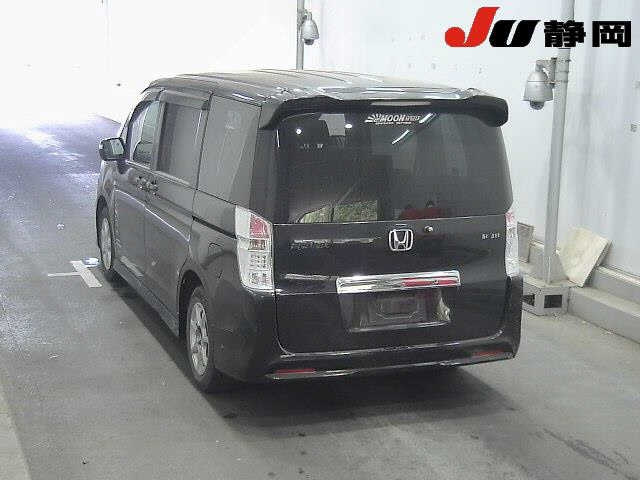 HONDA STEP WAGON 2010