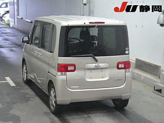DAIHATSU TANTO 2010