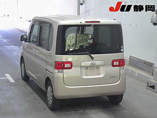 DAIHATSU TANTO 2010