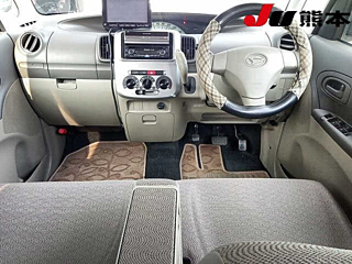 DAIHATSU TANTO 2010
