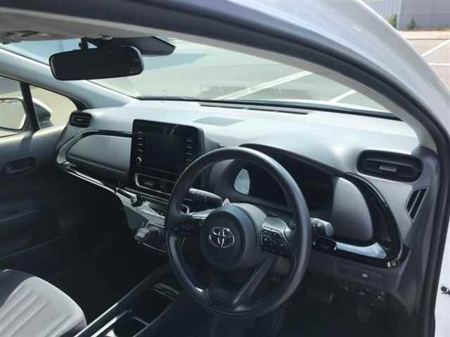 TOYOTA AQUA 2024