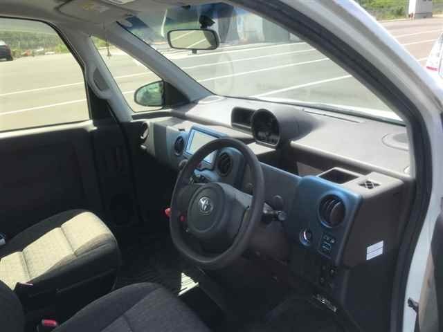 TOYOTA SPADE 2012