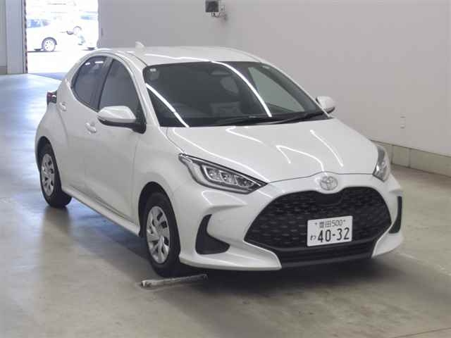 TOYOTA YARIS 2024