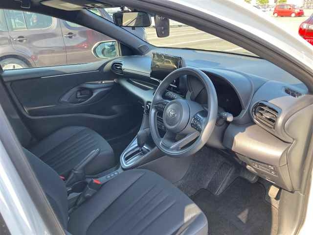 TOYOTA YARIS 2024