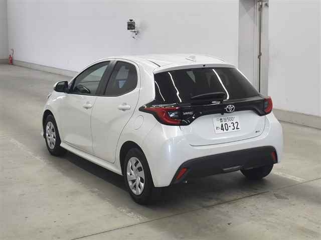 TOYOTA YARIS 2024