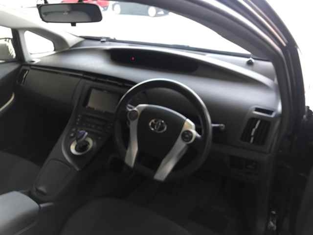 TOYOTA PRIUS 2011