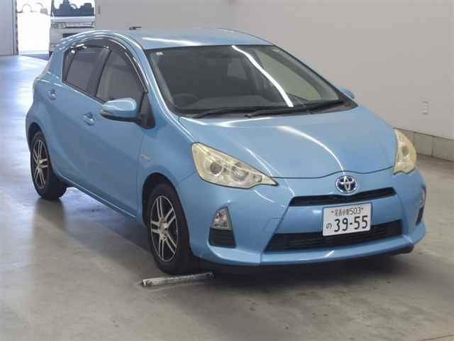 TOYOTA AQUA 2013