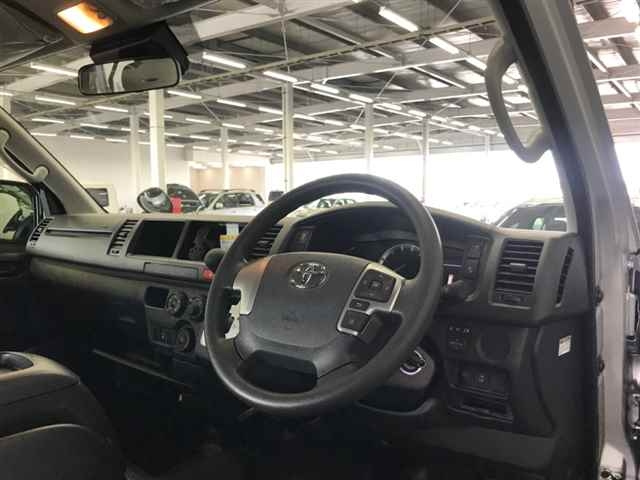 TOYOTA HIACE 2025
