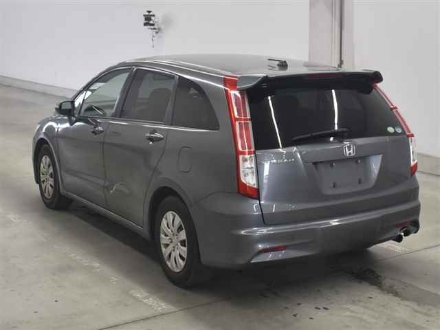 HONDA STREAM 2010