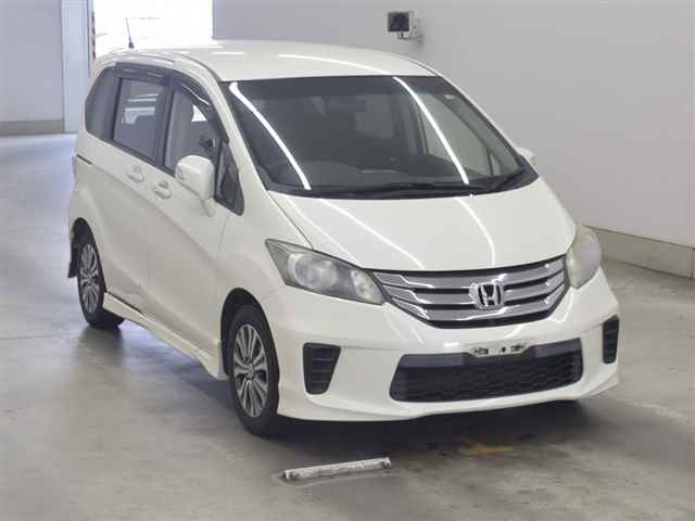 HONDA FREED 2012