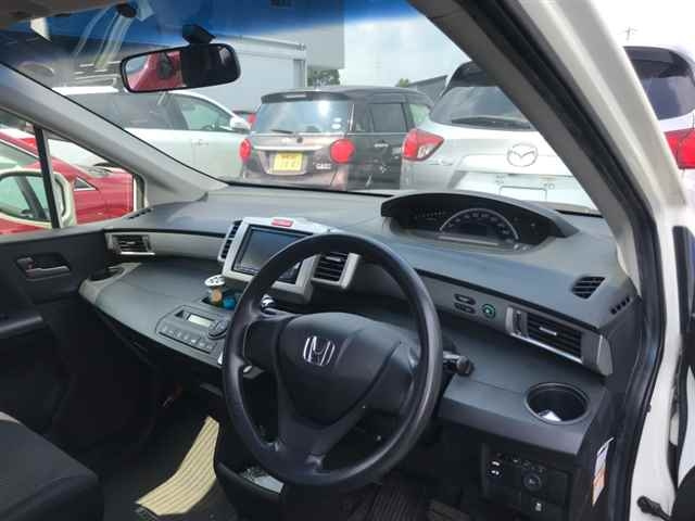 HONDA FREED 2012