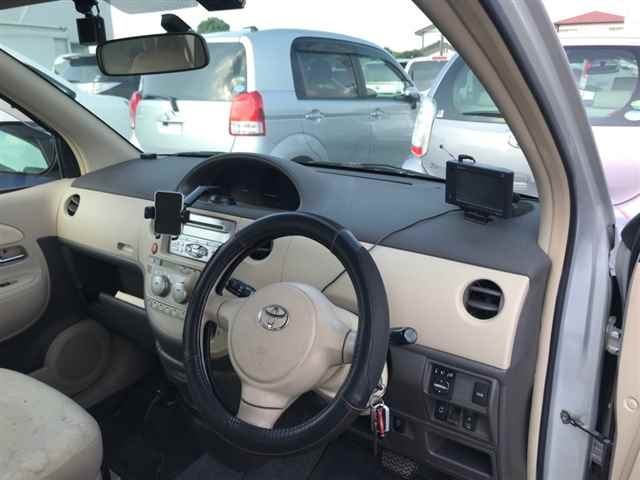 TOYOTA SIENTA 2008