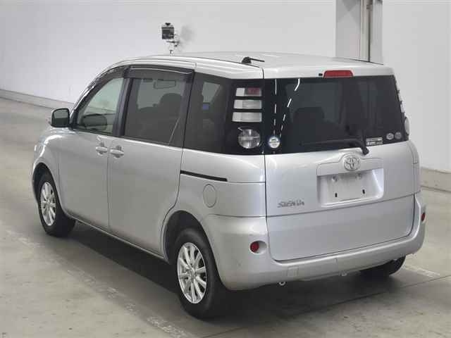 TOYOTA SIENTA 2008