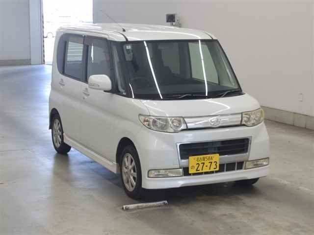 DAIHATSU TANTO 2008