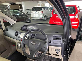DAIHATSU MOVE 2011