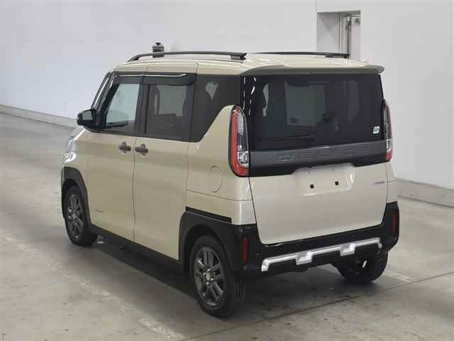 MITSUBISHI DELICA MINI 2024