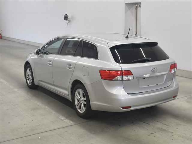 TOYOTA AVENSIS WAGON 2012