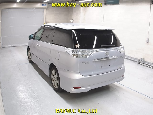 TOYOTA ESTIMA HYBRID 2010