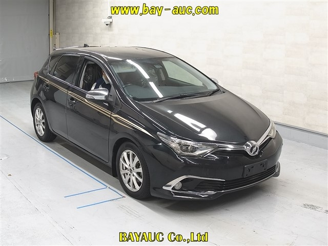 TOYOTA AURIS 2015