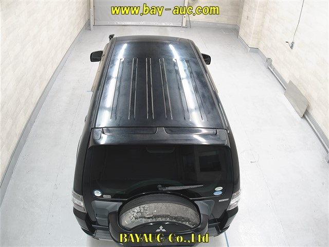 MITSUBISHI PAJERO 2010