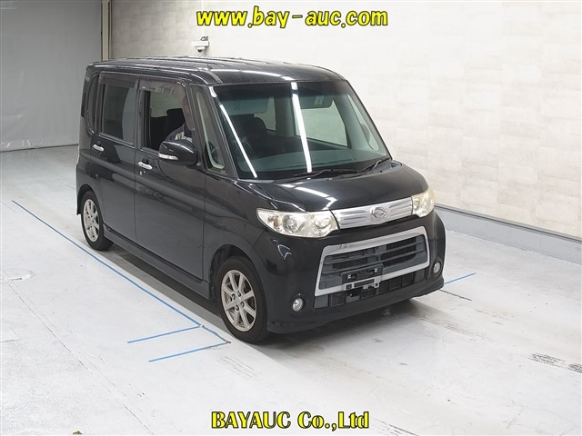 DAIHATSU TANTO 2011