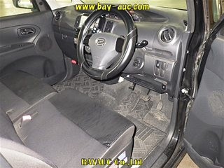 DAIHATSU TANTO 2011