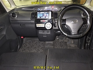 DAIHATSU TANTO 2011