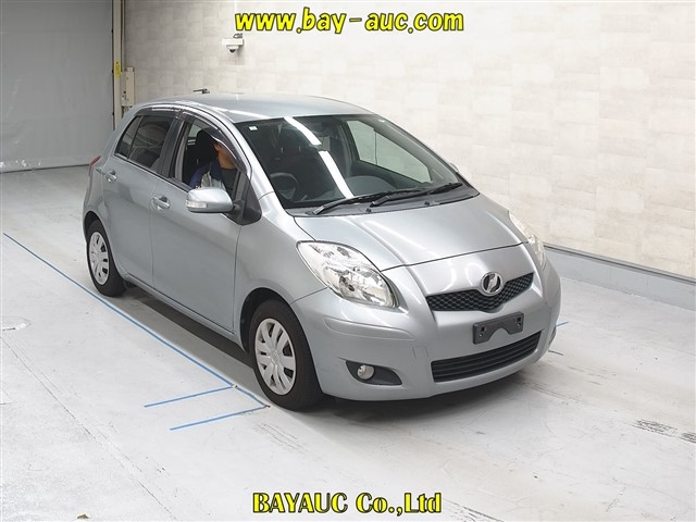 TOYOTA VITZ 2009