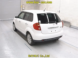 MAZDA VERISA 2012