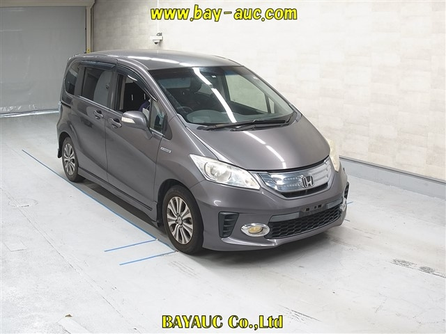 HONDA FREED 2013