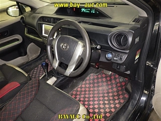 TOYOTA AQUA 2012