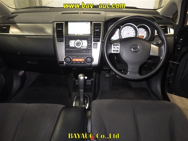 NISSAN TIIDA 2008
