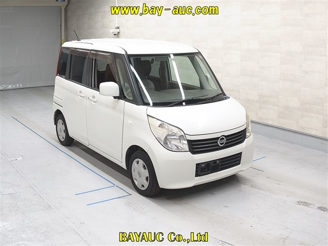 NISSAN ROOX 2012