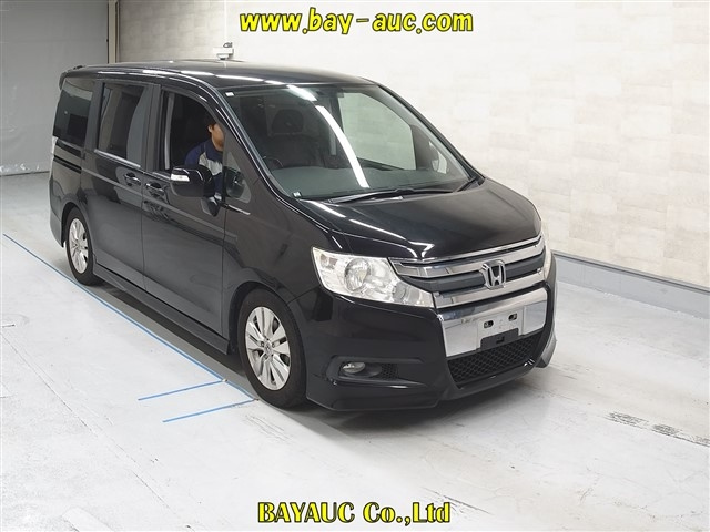 HONDA STEP WAGON 2010