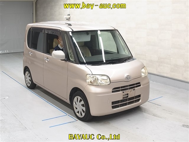 DAIHATSU TANTO 2012