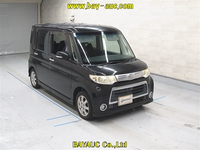 DAIHATSU TANTO 2011