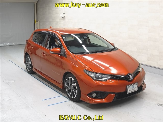 TOYOTA AURIS 2016