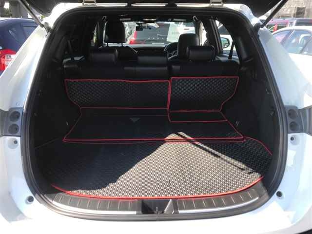 TOYOTA HARRIER 2018