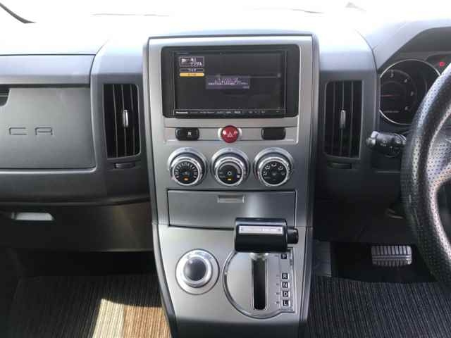 MITSUBISHI DELICA D5 2013